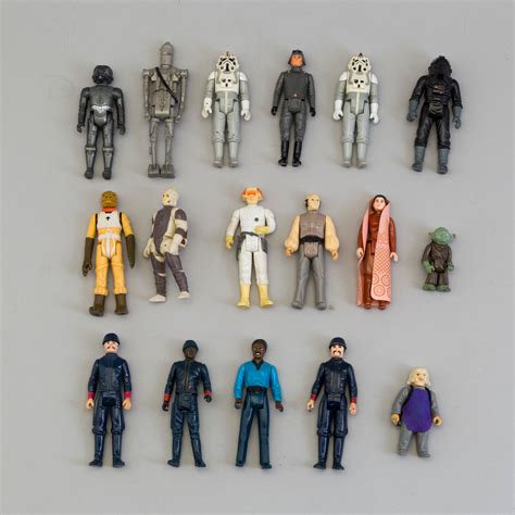 60 Parts Of Star Wars Action Figures Kenner And Palitoy 1970s 80s