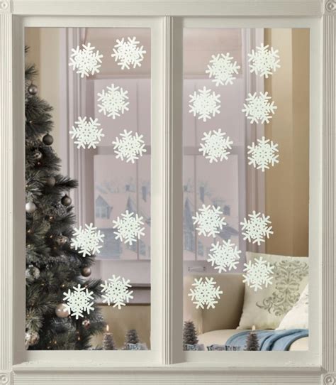 20 Piece Christmas Winter Glow In The Dark Snowflake Window Cling Decal