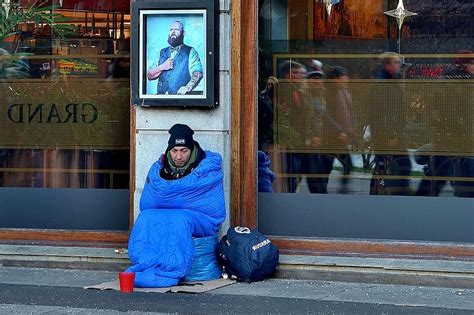 Christmas Poverty Donate Help Human Homeless Refugees Suffering