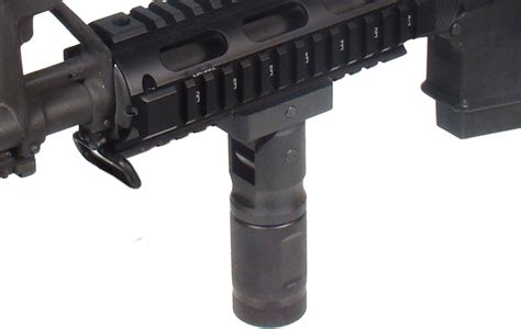 Utg Ms Qd Low Pro Lever Lock Combat Quality Foldable Metal Foregrip