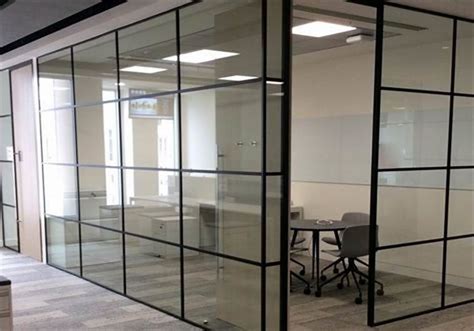 Iso Modern Half Height Glass Cubicle Dividers Boss Office Partition Wall