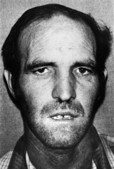 20 Famous Serial Killers And How Their Chilling Stories