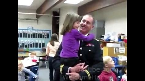 u s soldier surprises his daughter in class youtube