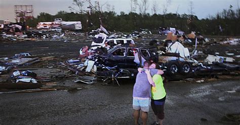 Us Tornado At Least 17 Killed As Massive Twister Rips Through Arkansas