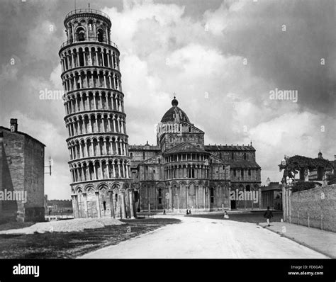 The Leaning Tower Of Pisa 1928 Stock Photo Alamy