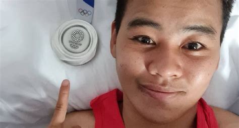 Olympic Boxer Tearfully Dedicates Silver Medal To Lgbtq Community