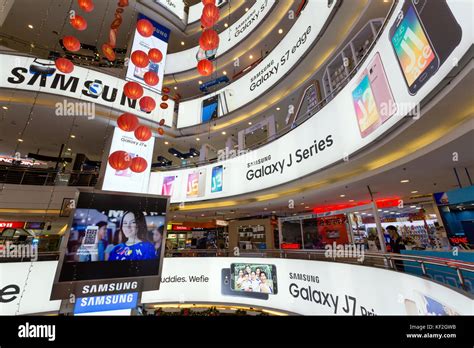 Interior Of Plaza Low Yat Shopping Mall Plaza Low Yat Is A Shopping