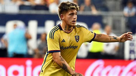 Diego Lunas First Mls Brace Continues Fantastic Growth With Real