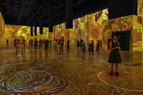 Immersive Van Gogh Exhibit Makes Las Vegas Debut