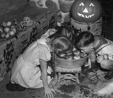 Halloween History Vintage Photos Of The Celebration Time