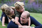 El príncipe William celebra su cumpleaños y el Día del Padre con fotos ...