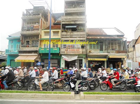 Kalau melancong ke vietnam, sudah tentu perkara pertama yang terlintas di dalam fikiran ialah 'shopping' ! KEPTAN Cawangan Kulai: Jom Melancong ke Vietnam