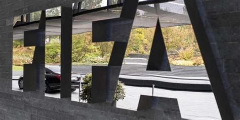 Die wm 2022 in katar wird neuland für alle beteiligten. Fifa bestätigt Verstösse gegen Arbeitsrecht auf WM-Baustelle