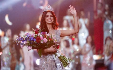 miss universe harnaaz sandhu wins in sparkling dress and 6 inch heels footwear news