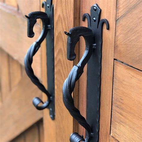 Hang Forged Horse Head Door Pulls For The Barn Stable Style In 2020