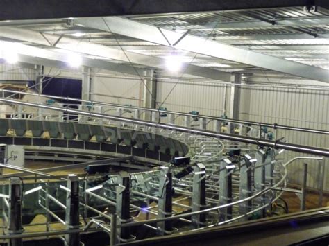 Rotary Dairy Shed Rotary Milking Systems Spanlift