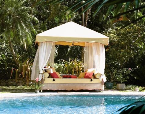 40 Beautiful Cozy And Romantic Outdoor Canopy Bed Ideas Collections Outdoor