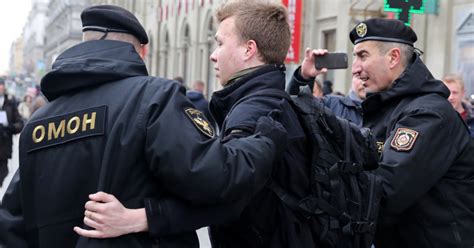 По онт показали часовое интервью с романом протасевичем, на которое «он согласился добровольно». Отец Протасевича заявил о пытках сына - Новости bigmir)net