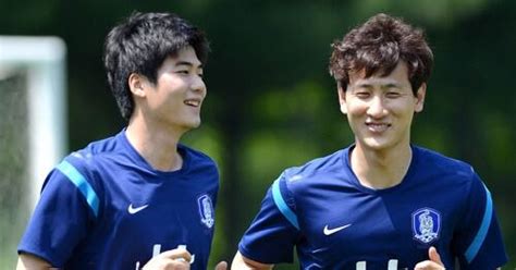 그는 자신의 인스타그램 계정을 통해 소식을 전했다. 라우드럽 감독, "선덜랜드 임대, 기성용 위한 배려" - 조선일보