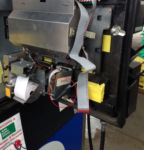 Skimmers come in all shapes, sizes and varying degrees of complexity. Leader convicted: Group put credit-card skimmers in gas pumps | MLive.com