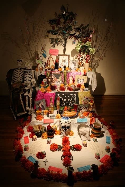 Ideas Para Altar De Muertos En Casa 20 Altares De Muertos Para