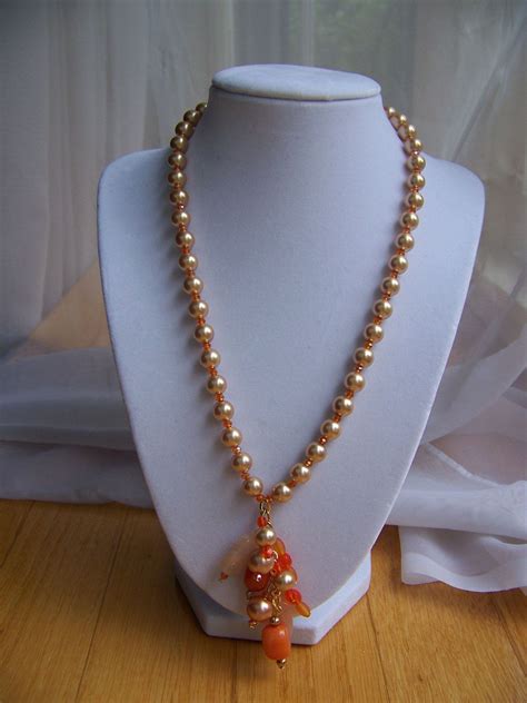 Gorgeous Take On Pearls Orange Pearls 25 00 Via Etsy Unique