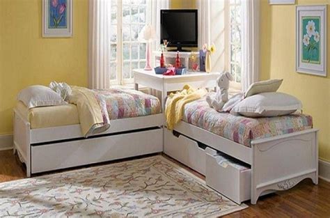 L Shaped Beds Beautify Your Corner Bunk Bed Designs Corner Twin Beds