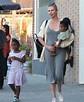 Avete mai visto i figli di Charlize Theron? L'attrice oggi è una mamma ...