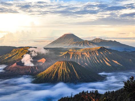 Mount Bromo Volcano In The Clouds Awesome Places To Visit