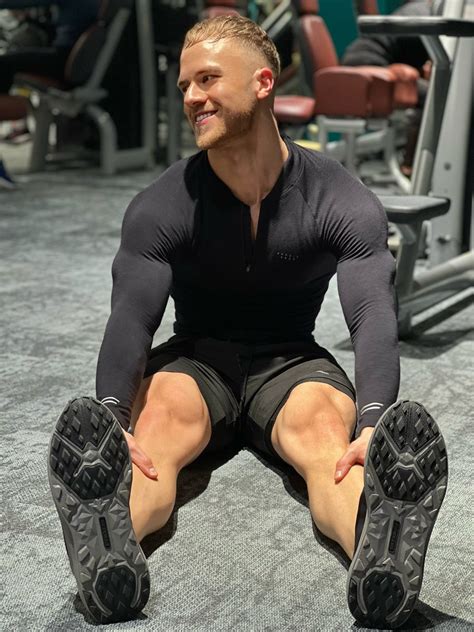 Hot Dudes Good Mood 🇺🇦 On Twitter Rt Theattilatoth Stretching Over Stressing🙌 Wool Stretch