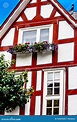 La Mitad Colorida Enmaderó La Casa En Battenberg, Alemania, Asiento ...