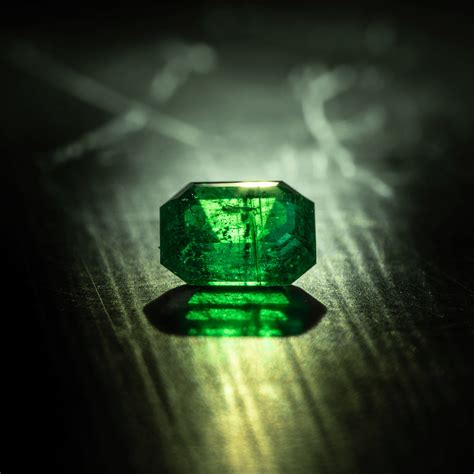 Mays Birthstone History And Meaning Behind The Emerald