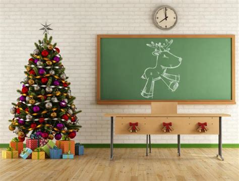 33 Creative Classroom Christmas Decoration Ideas Lovetoknow