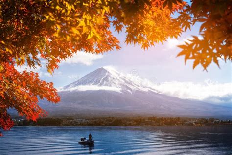Mount Fuji In Autumn Color Japan Stock Image Image Of Fall Lake