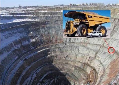 Fascinating Facts About Mir Mine The World S Largest Open Pit Diamond Mine Techeblog