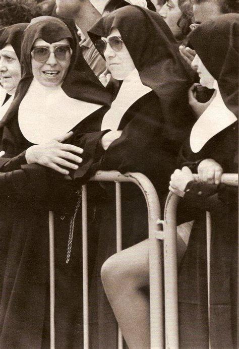 Pin By Dave Barrett On Bg Shots Nuns Hot Nun Photo