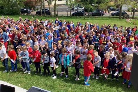 Earls Barton Primary School Coronation Celebration Sees Children And