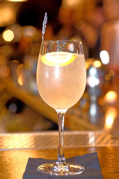 Highline Spritzer Cocktail Recipe Mix That Drink