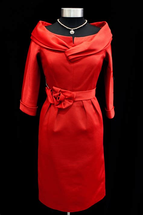 Short Fitted Dress With Elbow Length Sleeves And Wide Collar 3242 Size 18 Catherines Of Partick