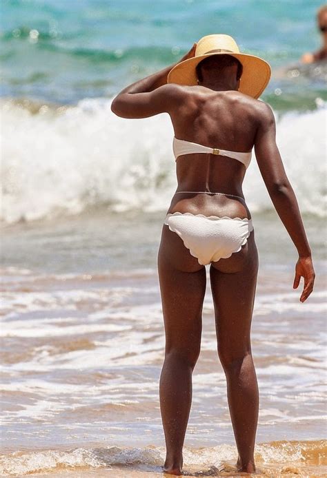 Lupita Nyongo Fappening Nude And Sexy 20 Photos The Fappening