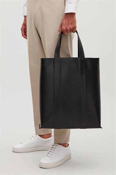 Cos Structured Leather Tote Bag Black Nosize In 2020 Mens Leather