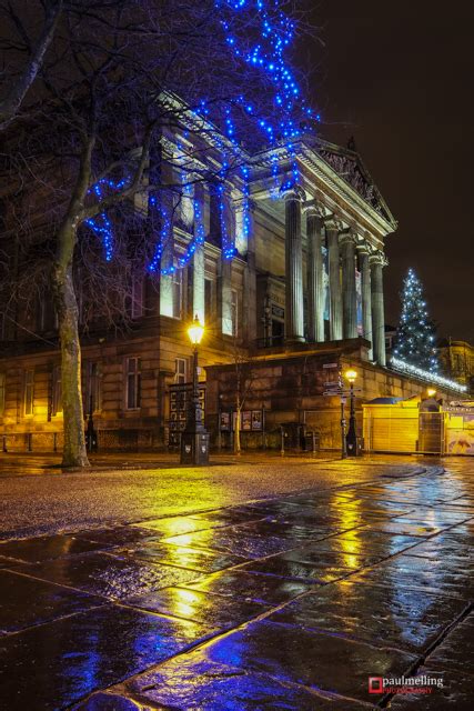 In Pictures Prestons Christmas Lights Sparkle Even On A Rainy Night