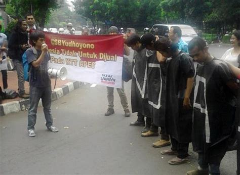Aksi Tolak Apec Dan Wto Di Kementerian Keuangan Serikat Petani Indonesia