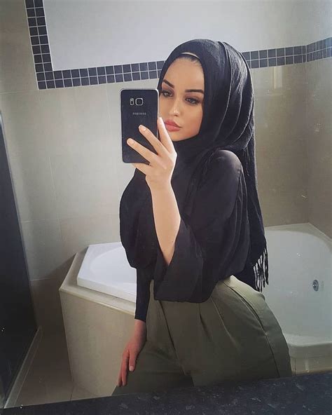warlike adlı kullanıcının girl hijab panosundaki pin islami moda kızlar stil kıyafetler