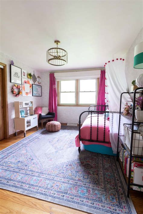 Bedroom interior with modern minimalist style. Modern Girl Bedroom - Bright Green Door