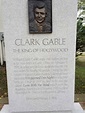 GWTW: gravesite of Clark Gable | Famous graves, Famous tombstones ...