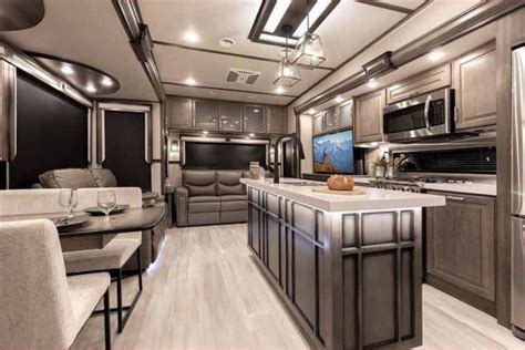 The 8 Best Fifth Wheels For Full Time Living And Travel In 2023