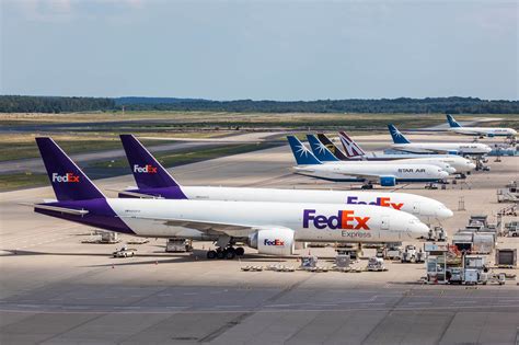 FedEx Express to fire up to 6,300 employees in Europe