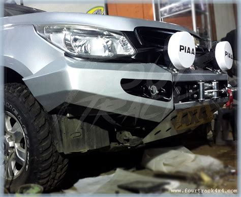 Chevrolet Colorado Bumper Depan Fourtrack Accesorries