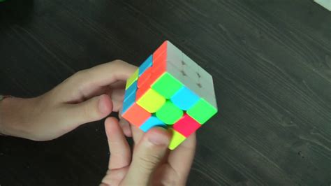 Résoudre Le Rubiks Cube Avec Un Seul Algorithme Pour Les Débutants
